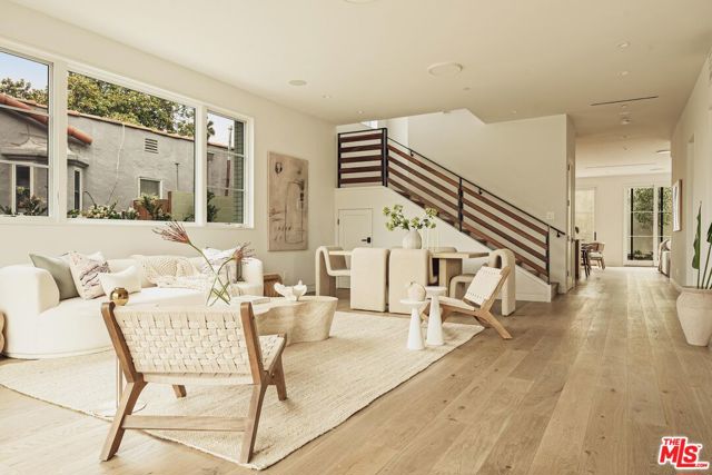 2114 Pier Avenue, Santa Monica CA: https://media.crmls.org/mediaz/1b454ff7-b0d0-4ca7-8eb0-e5919a7e0f74.jpg