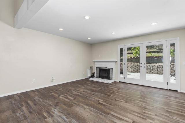 Detail Gallery Image 10 of 45 For 3688 Cactusview Dr., San Diego,  CA 92105 - 3 Beds | 3 Baths