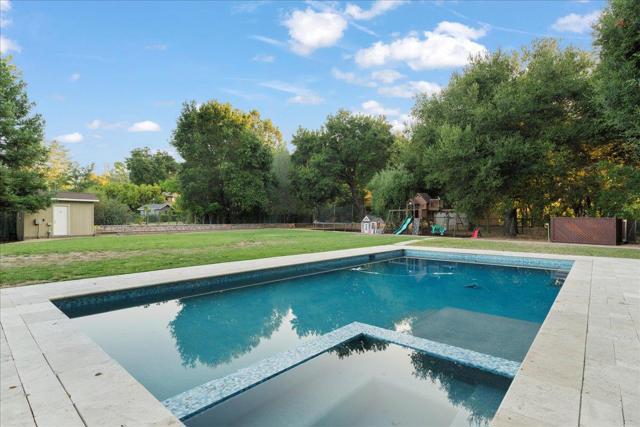 15211 Becky Lane, Monte Sereno CA: https://media.crmls.org/mediaz/1b46324a-786c-490d-9685-122f82608428.jpg