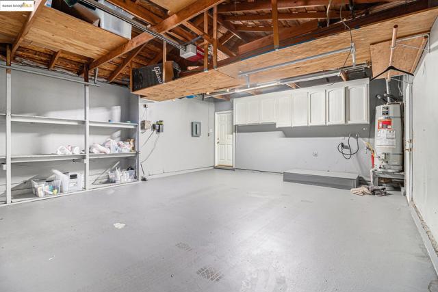 410 Kevin Ct, San Ramon CA: https://media.crmls.org/mediaz/1b46dccd-d3b1-42b8-ba67-97435a960c61.jpg