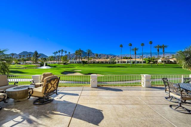 75315 Saint Andrews Court, Indian Wells CA: https://media.crmls.org/mediaz/1b4704f5-f920-4d26-8be9-2e750fbc59b4.jpg