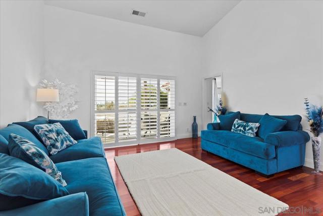 31252 North Star Way, Valley Center CA: https://media.crmls.org/mediaz/1b47a9bb-5284-4044-aaa4-cfa7b19bf0cb.jpg