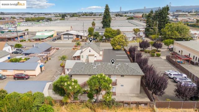 2090 Marina Blvd, San Leandro CA: https://media.crmls.org/mediaz/1b47cccf-9131-40b5-bc69-027b2436be90.jpg