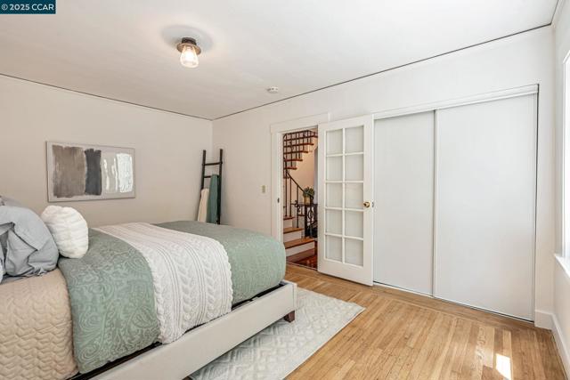 840 E 28th St., Oakland CA: https://media.crmls.org/mediaz/1b482c6b-6d03-4b02-b58f-bc8fcdd29226.jpg