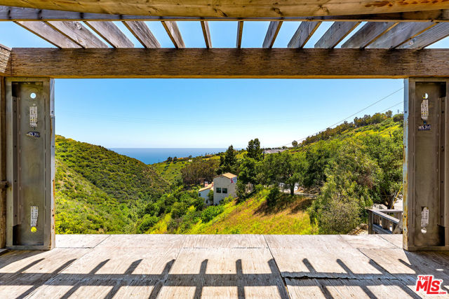 Drew Fenton | 26565 Ocean View Drive Malibu CA | MLS: 7216972