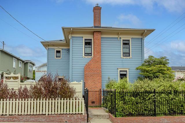 543 Spruce Avenue, Pacific Grove CA: https://media.crmls.org/mediaz/1b4b3e7d-af79-44b7-9945-4d83e89f8f0e.jpg