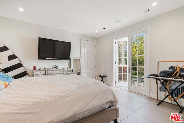 6 Bed Home for Sale in Calabasas, California