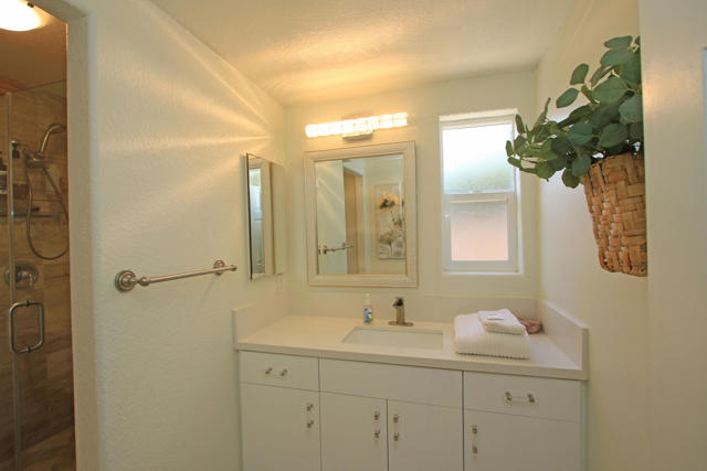 68330 Vega Road, Cathedral City CA: https://media.crmls.org/mediaz/1b4c354b-86eb-45fa-bee3-ee7ee2721397.jpg