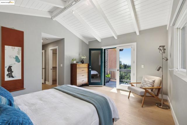 260 Alvarado Rd, Berkeley CA: https://media.crmls.org/mediaz/1b4c6aae-75ba-4ef7-81f2-2adc822c24c1.jpg