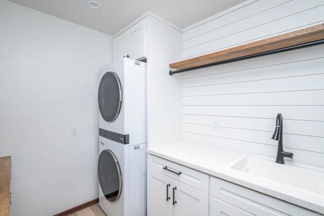 Detail Gallery Image 49 of 70 For 1210 Cypress Dr, Vista,  CA 92084 - 5 Beds | 4 Baths