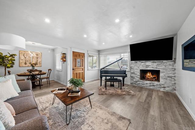 Detail Gallery Image 7 of 35 For 647 Claire Ave, Chula Vista,  CA 91910 - 4 Beds | 2 Baths