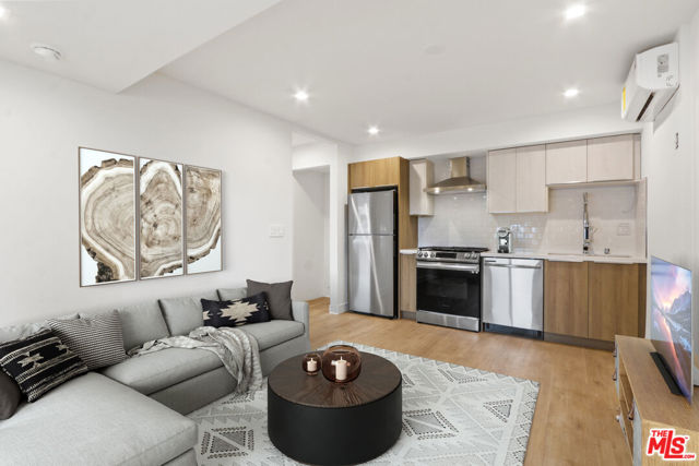 Image 18 of 28 For 1445 Avenue 47