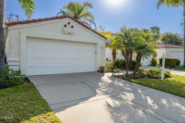 Detail Gallery Image 3 of 52 For 2110 Bermuda Dunes Pl, Oxnard,  CA 93036 - 2 Beds | 2 Baths