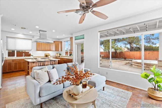 2412 Starlight Gln, Escondido CA: https://media.crmls.org/mediaz/1b4d70f8-a7d3-478c-ba0c-127df33e3647.jpg