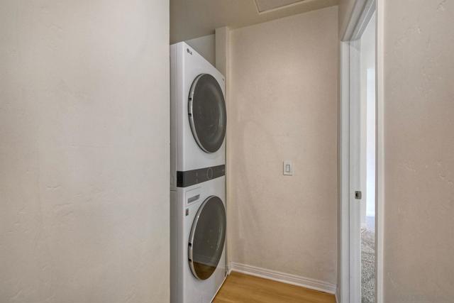13260 Wimberly Sq, San Diego CA: https://media.crmls.org/mediaz/1b4da73a-7adf-4057-b01c-05a9f9205370.jpg