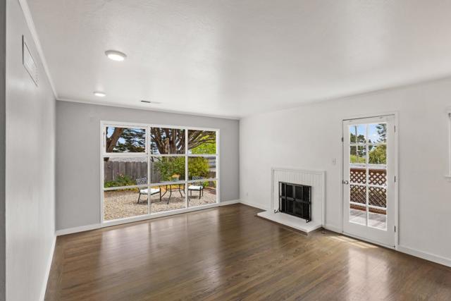 604 Mar Vista Drive, Monterey CA: https://media.crmls.org/mediaz/1b4e21b5-5976-4fb6-b252-dfb659f5fa7e.jpg