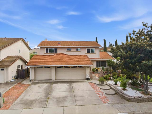 2878 Glen Ascot Way, San Jose CA: https://media.crmls.org/mediaz/1b4e2a0c-c2bf-40c4-95ce-e107c626d316.jpg