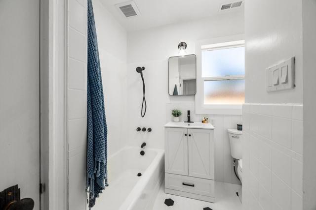 148 Reed Way, Santa Cruz CA: https://media.crmls.org/mediaz/1b4e45ee-a95a-44d9-91e6-b7eee8751d6a.jpg