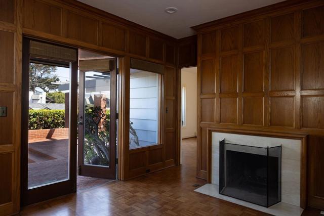 2416 Bay View Avenue, Carmel CA: https://media.crmls.org/mediaz/1b4eff8d-def0-458f-88b5-9c45299a2d9a.jpg