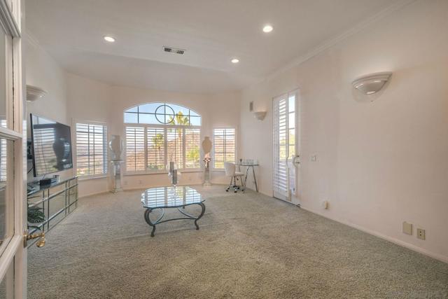 13455 Old Winery Road, Poway CA: https://media.crmls.org/mediaz/1b503257-b693-4b70-98b7-1be373616f9a.jpg