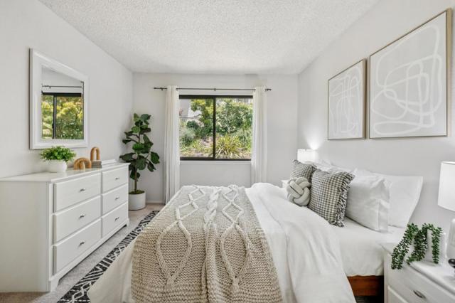 607 Stonegate, South San Francisco CA: https://media.crmls.org/mediaz/1b5088e2-6bbd-4fb5-85d3-6da85e13221d.jpg