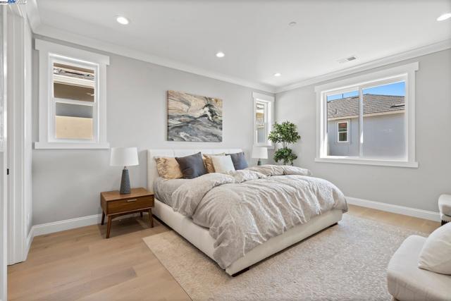 Image 10 of 23 For 37281 Olive St