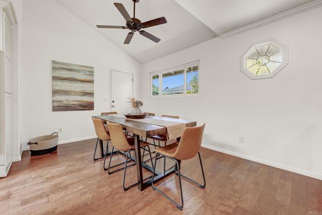 1051 La Reina Drive, San Marcos CA: https://media.crmls.org/mediaz/1b526d63-6ac5-4ae9-850b-336e77de74d0.jpg