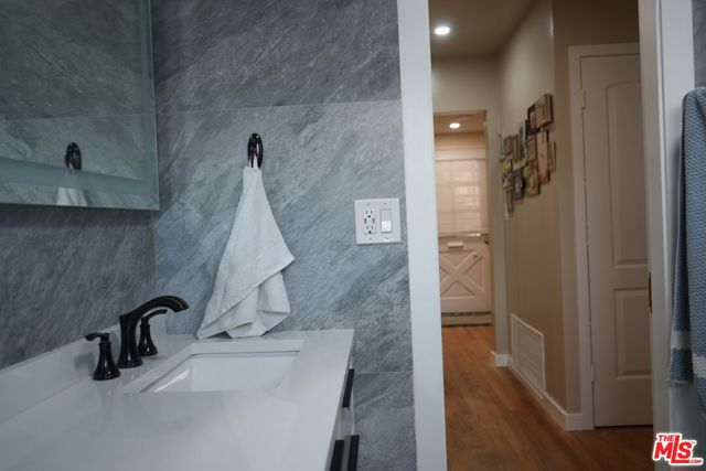 1819 W 129th Street, Gardena CA: https://media.crmls.org/mediaz/1b52b51d-7451-4093-b3bf-297e2c2cac2c.jpg