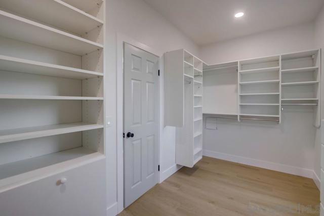 2543 Daisy Ln, Fallbrook CA: https://media.crmls.org/mediaz/1b53135e-ccb6-4e42-bf2e-e3fbe59b9301.jpg