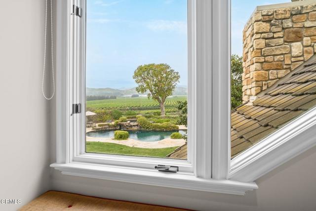 Detail Gallery Image 15 of 31 For 3243 Calle De Debesa, Camarillo,  CA 93010 - 6 Beds | 5/1 Baths