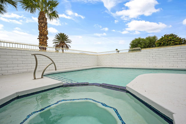 10341 Palm Drive, Desert Hot Springs CA: https://media.crmls.org/mediaz/1b548905-777e-4b3d-8c97-44ed05a0cf9f.jpg