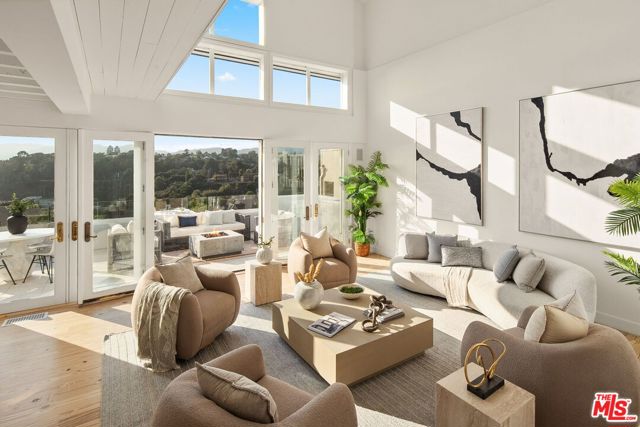 143 Ocean Avenue Ext, Santa Monica CA: https://media.crmls.org/mediaz/1b55e390-455b-4107-9940-bff4be8c9fba.jpg