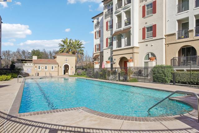 3240 Maguire Way, Dublin CA: https://media.crmls.org/mediaz/1b561eba-84fc-4dc5-96bb-0ff897b27a69.jpg