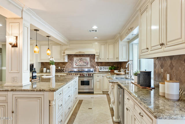 Detail Gallery Image 12 of 63 For 2233 Valiant St, Glendora,  CA 91741 - 5 Beds | 3/1 Baths