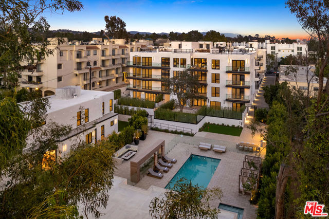 Drew Fenton | 505 S Barrington Avenue Los Angeles CA | MLS: 7082117