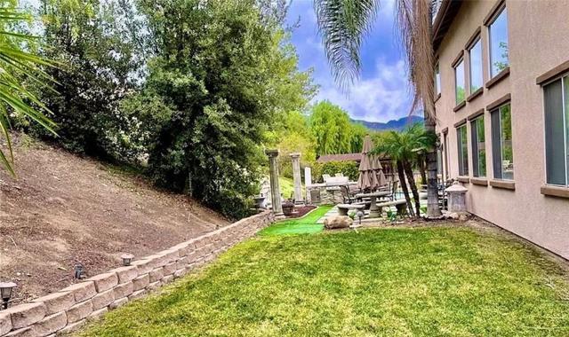 29870 Watson Court, Highland CA: https://media.crmls.org/mediaz/1b578022-aa6a-48a5-a1c1-0deb1fc637f0.jpg