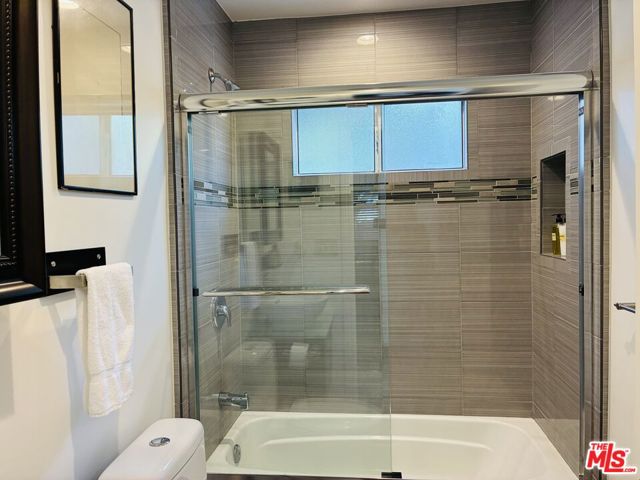 4938 Imlay Avenue, Culver City CA: https://media.crmls.org/mediaz/1b57cf65-7344-47f3-9248-9fd33a2657fb.jpg