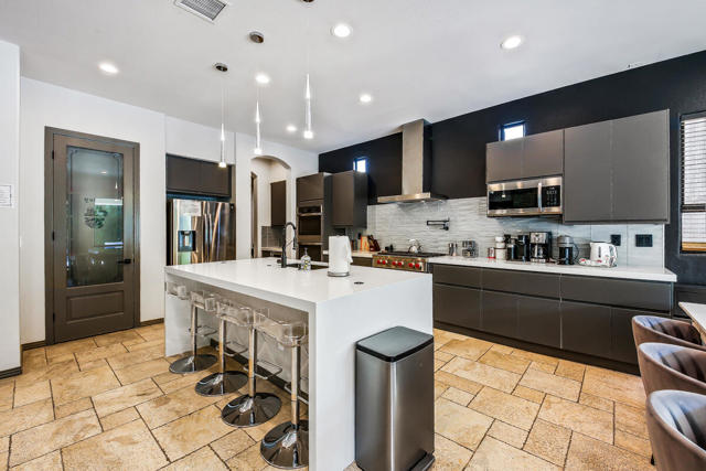 81107 Carefree Drive, Indio CA: https://media.crmls.org/mediaz/1b57efaa-897d-4d4d-a4ab-b31b7aacb77d.jpg