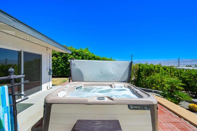 2360 N Palermo Drive, Palm Springs CA: https://media.crmls.org/mediaz/1b5868d5-b778-4b46-83bd-2ccfb0f8d540.jpg