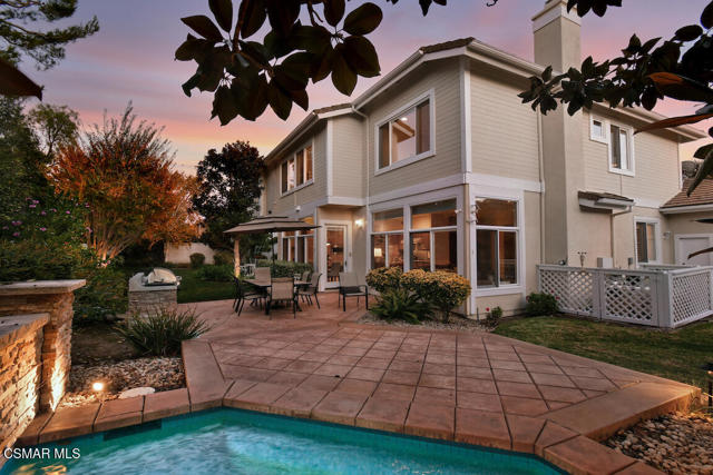 31775 Oak Ranch Court, Westlake Village CA: https://media.crmls.org/mediaz/1b59d0d8-a530-44e6-96e0-a4eb7b7fe5a5.jpg