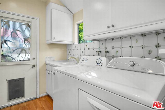 1358 Woodruff Avenue, Los Angeles CA: https://media.crmls.org/mediaz/1b5aac39-8970-4ab2-86fc-75b350641efb.jpg