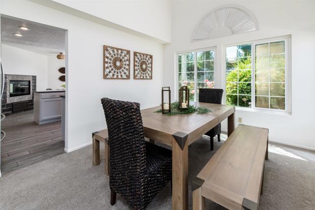 42059 Avenida Vista Ladera, Temecula CA: https://media.crmls.org/mediaz/1b5aad21-0359-4fd8-81e4-512d47b25e1b.jpg