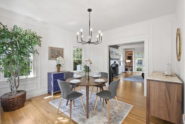 774 Edgewood Road, San Mateo CA: https://media.crmls.org/mediaz/1b5c4b30-78c4-498c-a41b-57e4d45f02e3.jpg