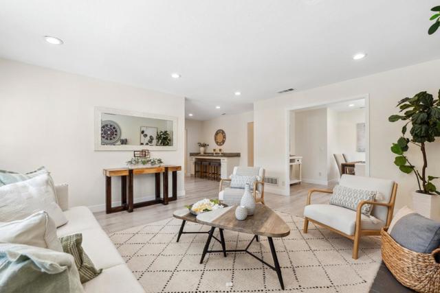 1776 Via Flores, San Jose CA: https://media.crmls.org/mediaz/1b5cfa43-b554-4e5e-ab8d-0a83bd558ef9.jpg