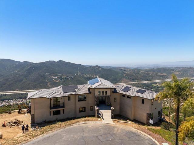 9607 Misty Meadow Lane, Escondido CA: https://media.crmls.org/mediaz/1b5d05e4-4209-4ab9-873e-8fe0bc6abfbd.jpg