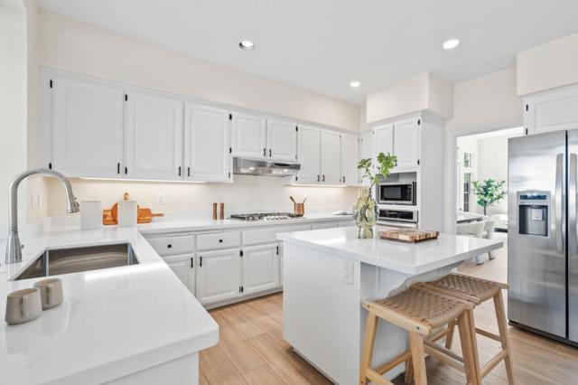 1619 Cleo Springs Court, San Jose CA: https://media.crmls.org/mediaz/1b5d735e-ed9a-44a3-b11b-3fceaf4188c8.jpg