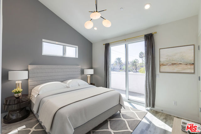 3309 Aria Lane, Los Angeles CA: https://media.crmls.org/mediaz/1b5f0ead-2224-4ef9-870f-2fedcb7af77c.jpg