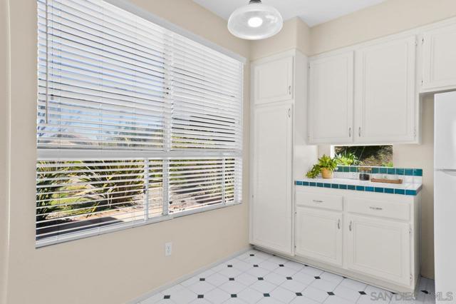 Image 14 of 37 For 13583 Scarsdale Way