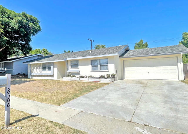 2306 Madrone Street, Simi Valley CA: https://media.crmls.org/mediaz/1b60e3e9-6b2b-465d-8a39-084240fd055d.jpg