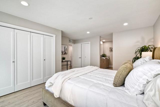10265 Aviary Drive, San Diego CA: https://media.crmls.org/mediaz/1b6119d9-1f8b-4706-9e6c-22604ac75fbd.jpg